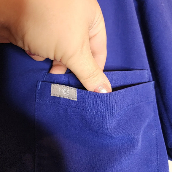 Figs 2 Piece Scrub Set Leon Three Pocket Top Axim Cargo Pants Men's Sz XXL Blue - Picture 14 of 16